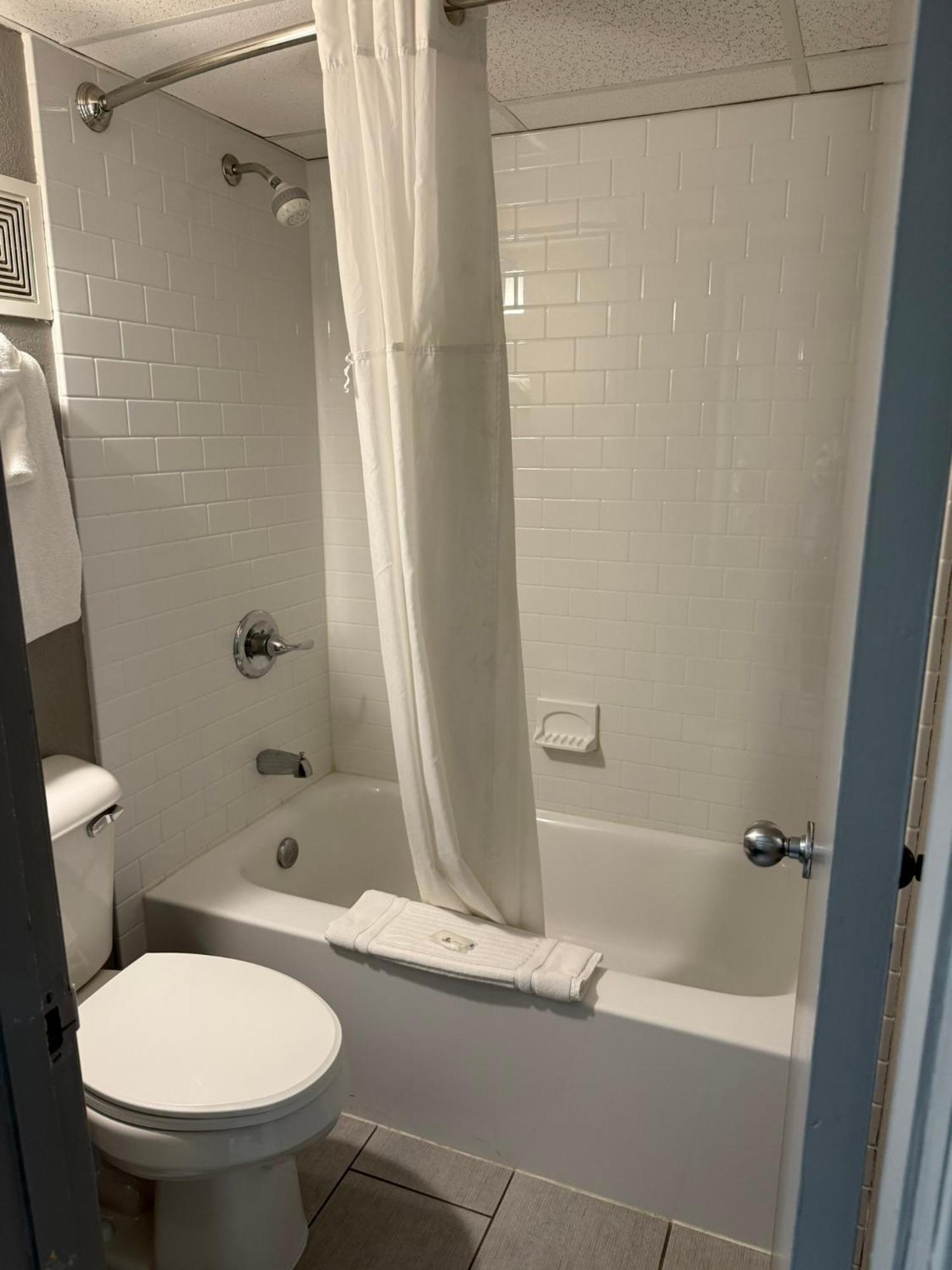 Sonesta Essential - Rapid City Room photo