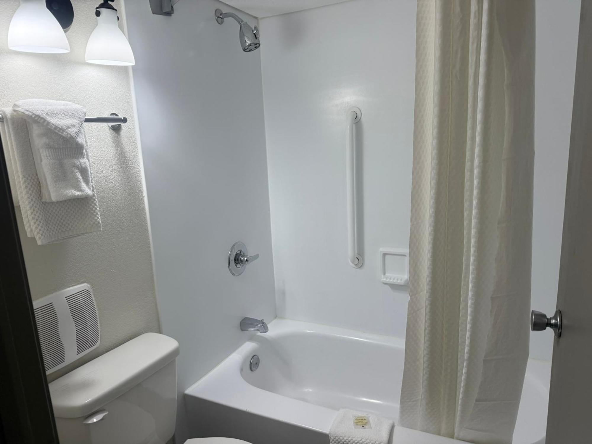 Sonesta Essential - Rapid City Room photo