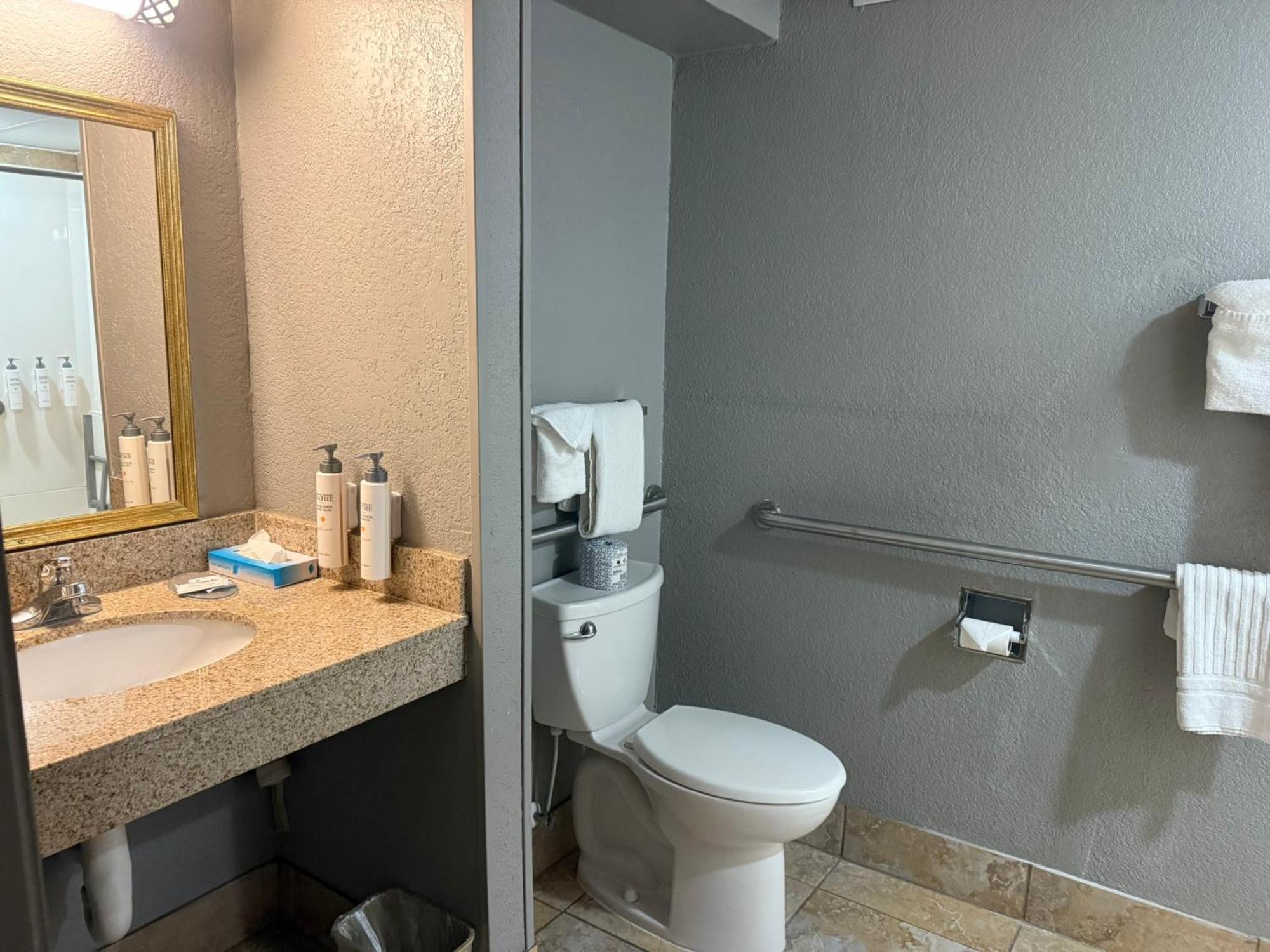 Sonesta Essential - Rapid City Room photo